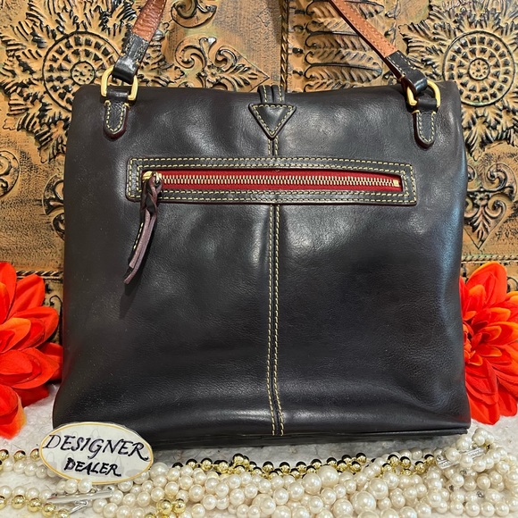 DOONEY BOURKE Florentine Toggle Dark Brownish Black Leather Crossbody VGC - Picture 7 of 14